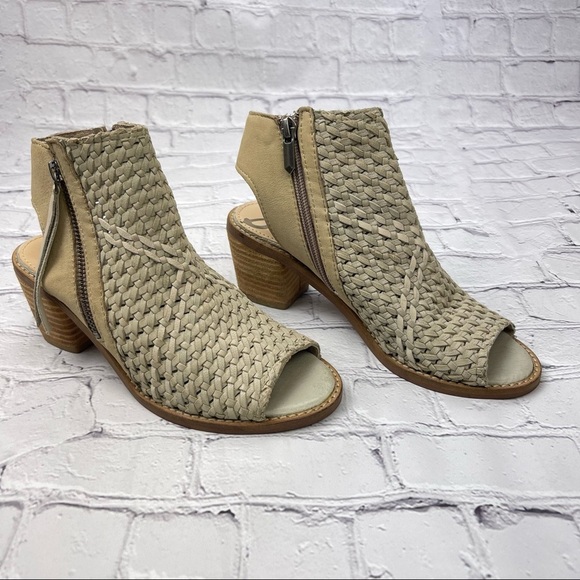 Sam Edelman Ankle peep toe booties sandals 6.5 Leather Beige Block heel - Picture 3 of 9